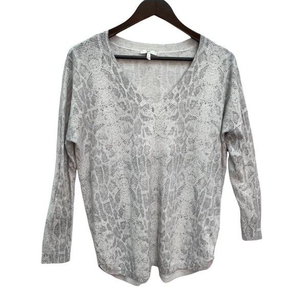 joie Animal Print Long Sleeve Sweater Lightweight Size S - Picture 5 of 10